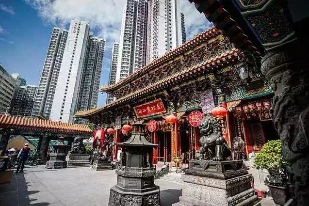 探秘香港黄大仙，救世报的信仰与传承