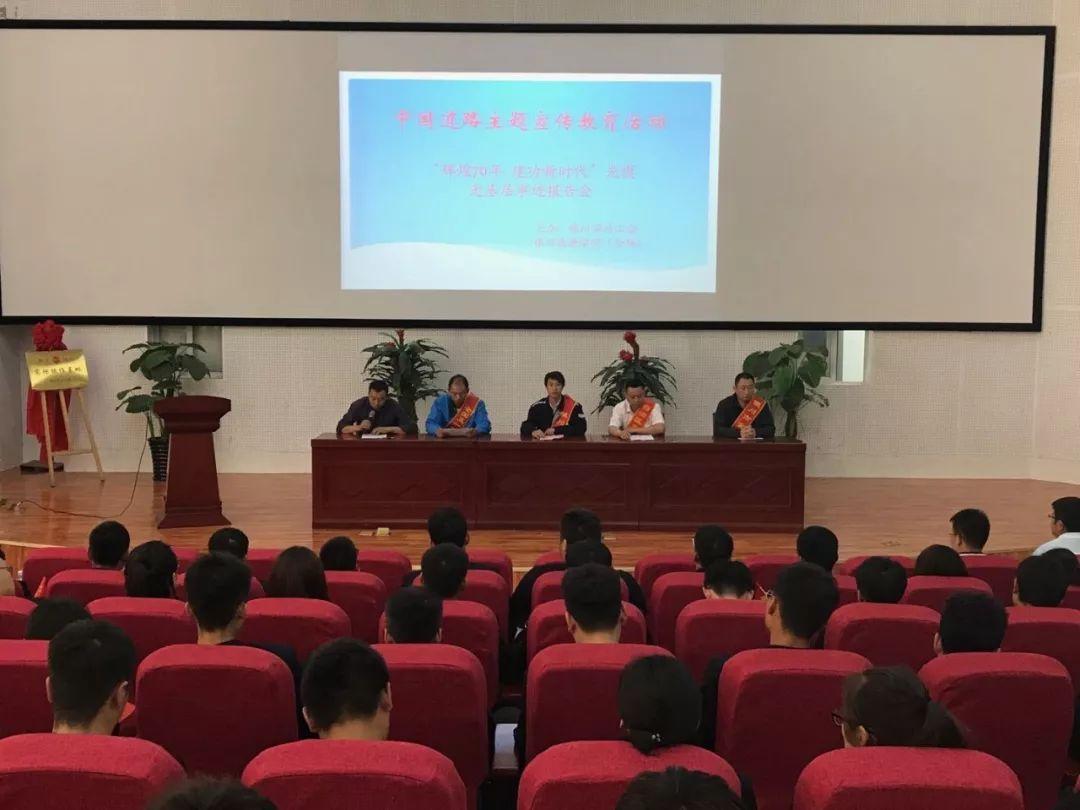 澳门四肖八码期准中特，理性与娱乐的平衡