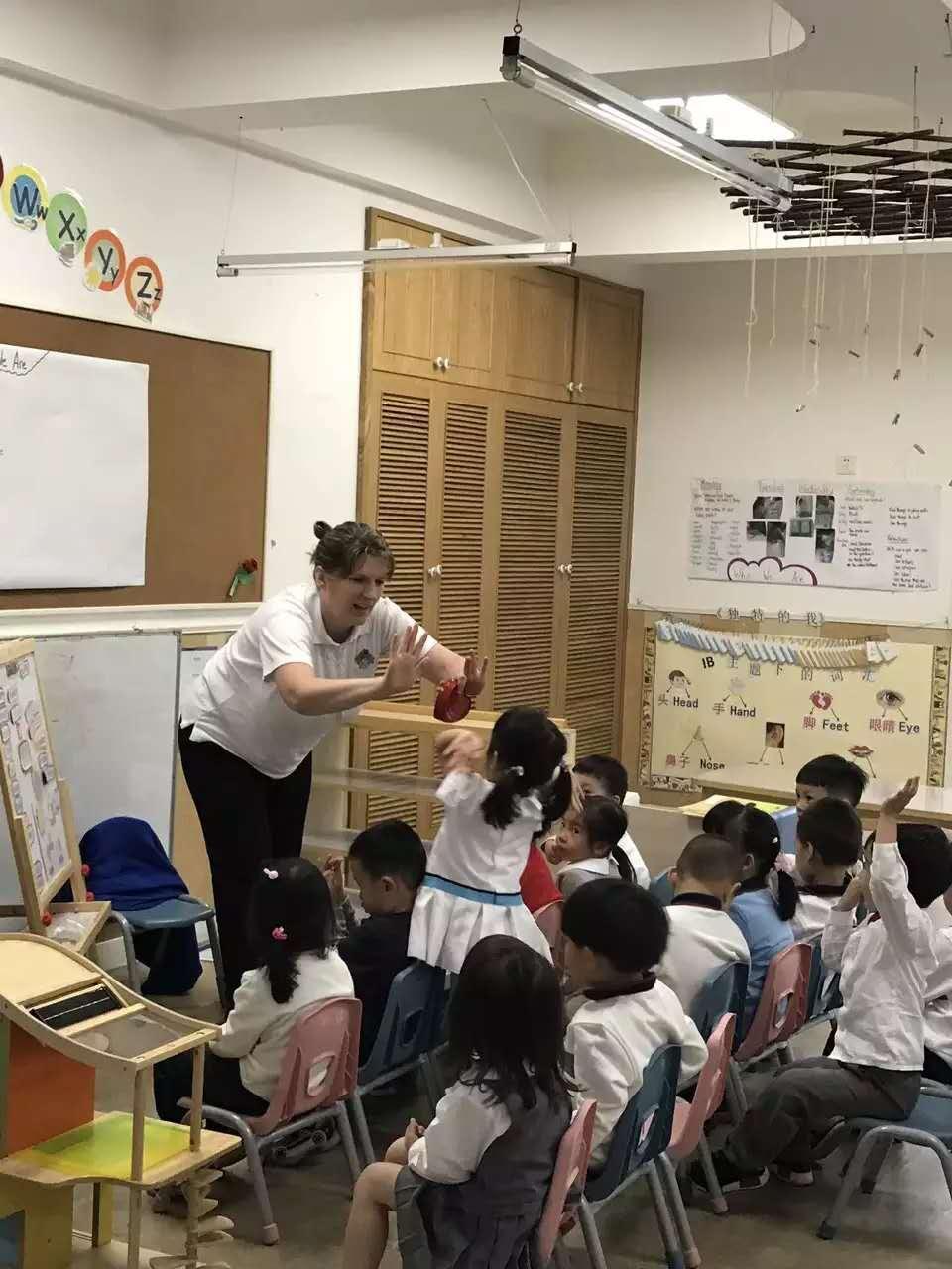 探索香港，最准最快资料免费指南
