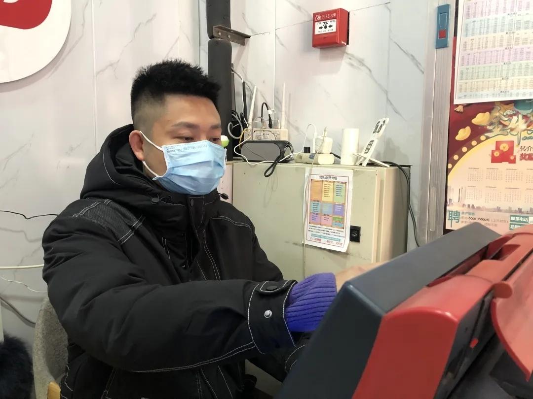 今晚香港开奖结果揭秘，彩民热切期待与梦想的碰撞