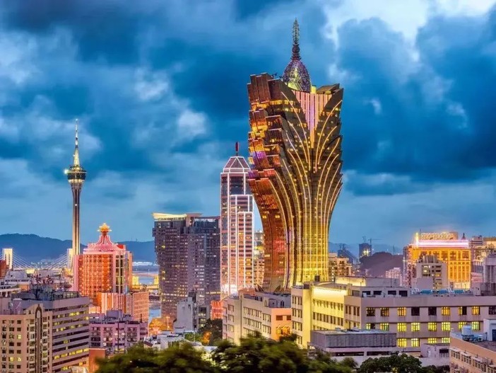 澳门今夜璀璨，历史与现代交织的盛宴