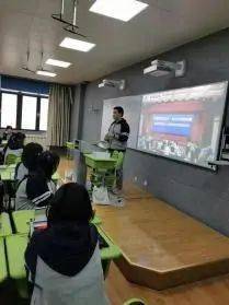 探索2046年新奥门，免费资料与未来教育的曙光