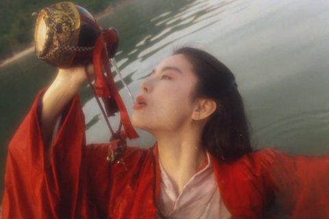 东方不败的安若流水，武侠世界的诗意与哲思