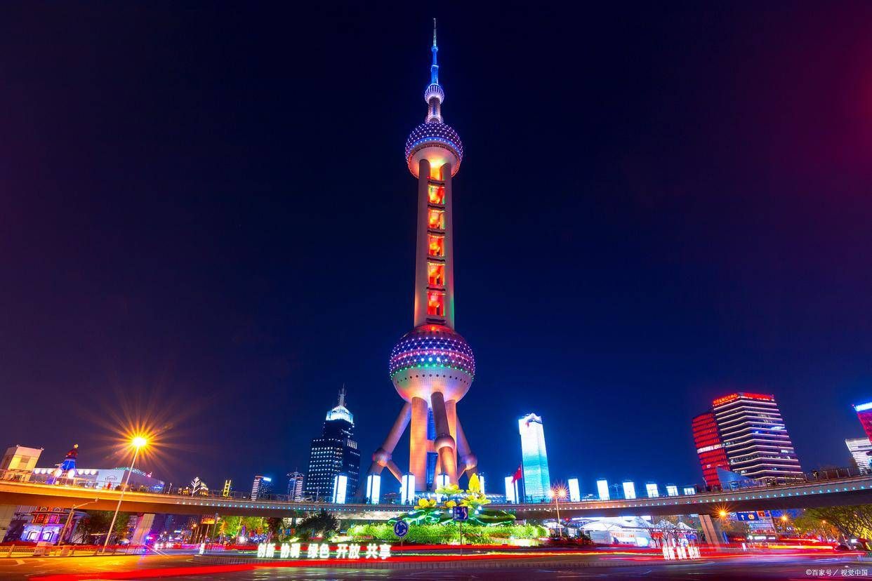 东方明珠，夜幕下的璀璨明灯—营业时间全解析