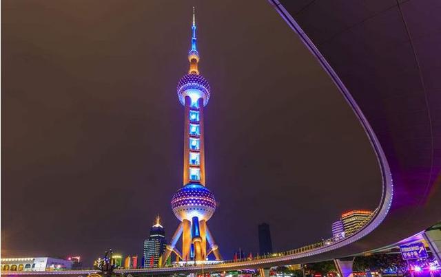东方明珠，上海的璀璨地标