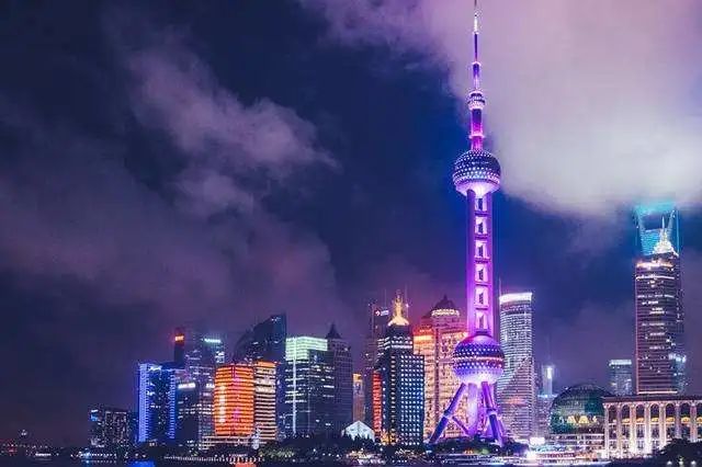 东方明珠，亚洲第一高塔的辉煌与魅力