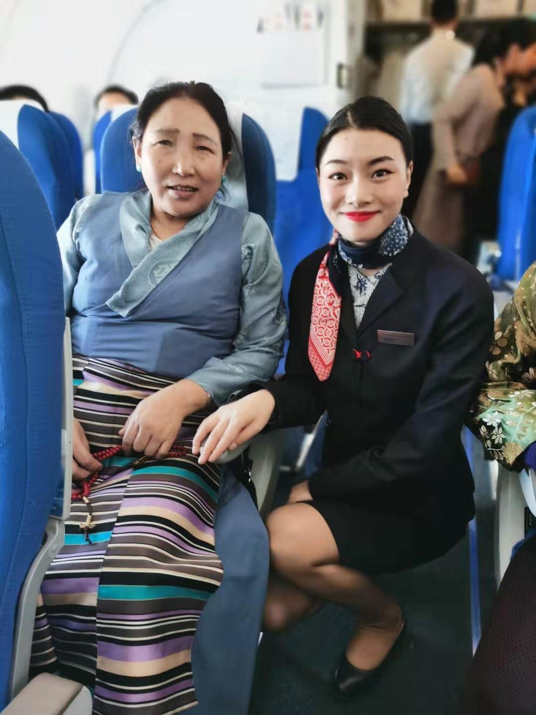 东方航空24小时人工咨询电话，随时待命，为旅客保驾护航