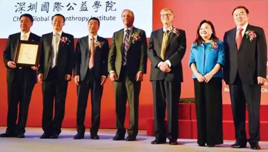东方锆业，非央企，但行业内的佼者
