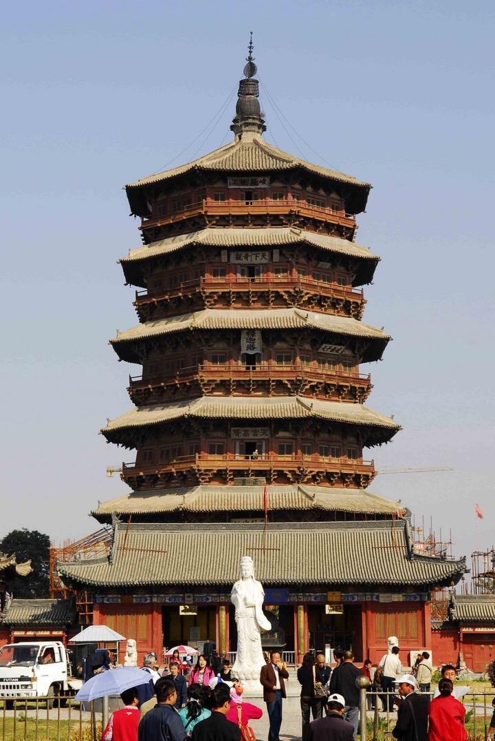 东方甄选董宇辉，以书为媒，点亮知识之光