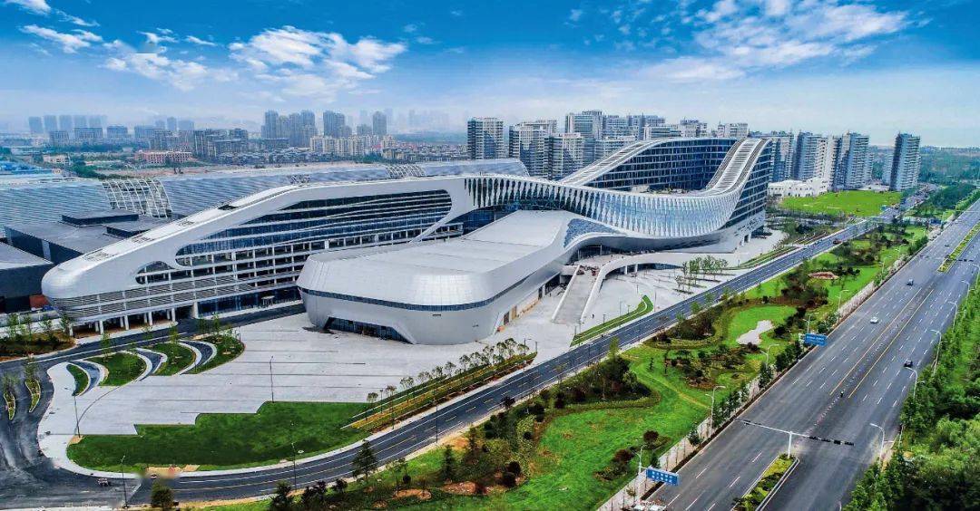 胶南信息港，数字时代的城市脉搏